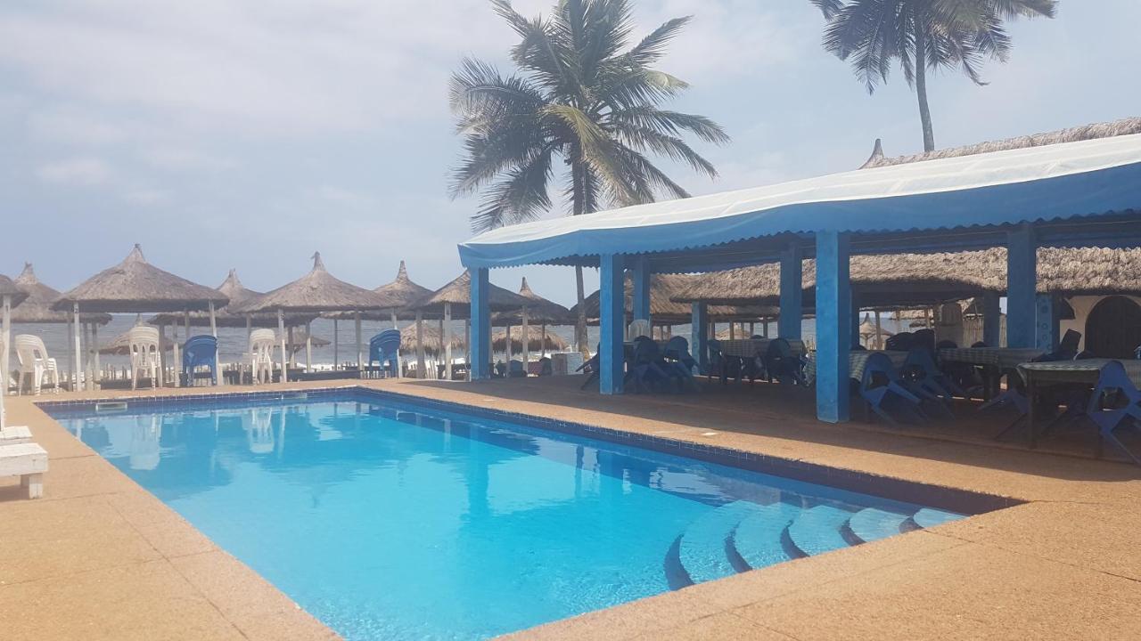 Capriccio Hotel Grand-Bassam Екстериор снимка