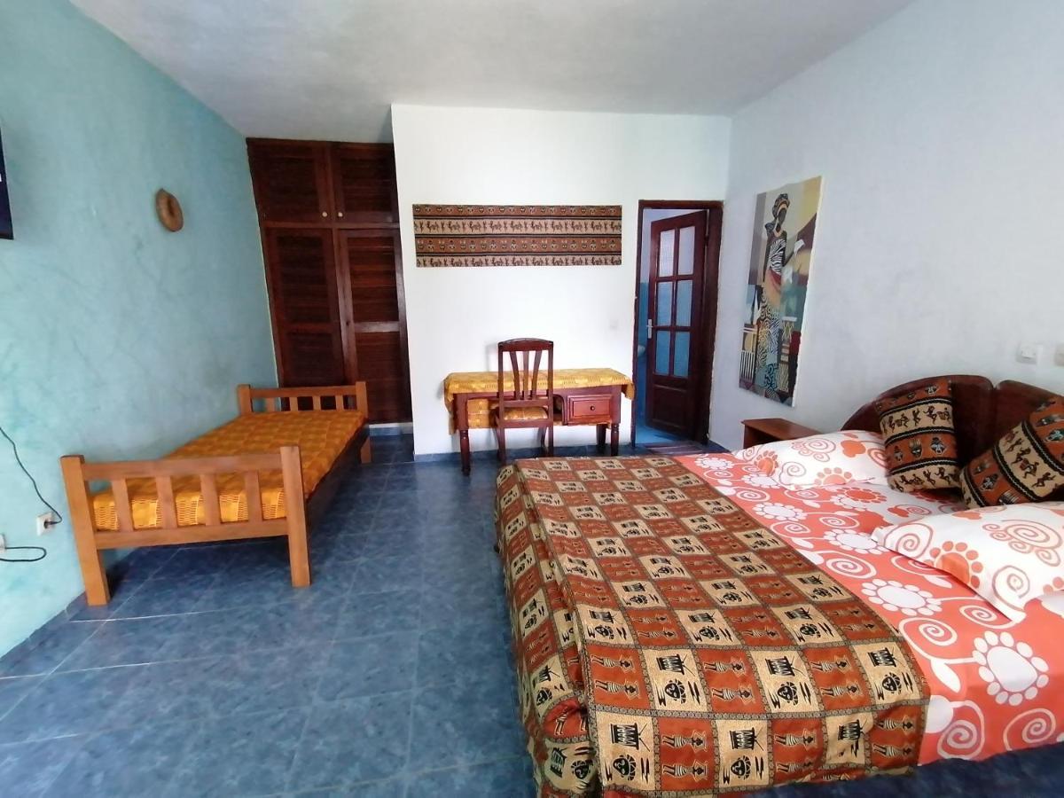 Capriccio Hotel Grand-Bassam Екстериор снимка